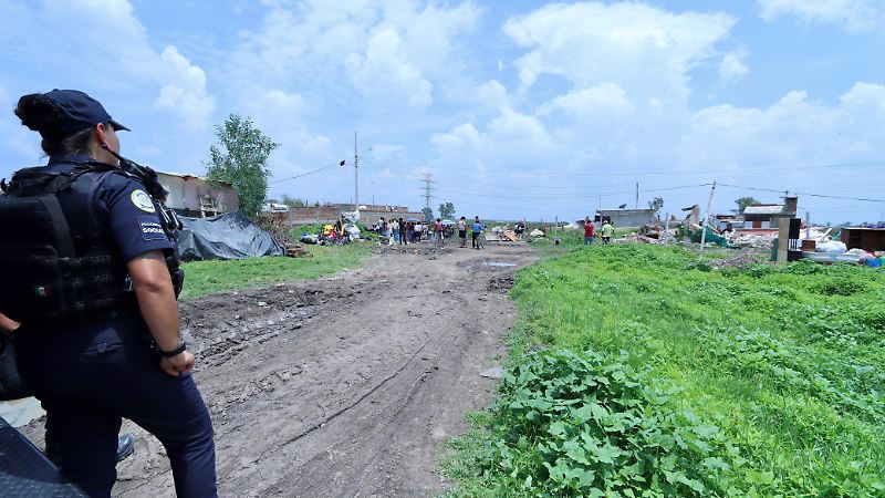 Desalojan a familias de San Joaquín